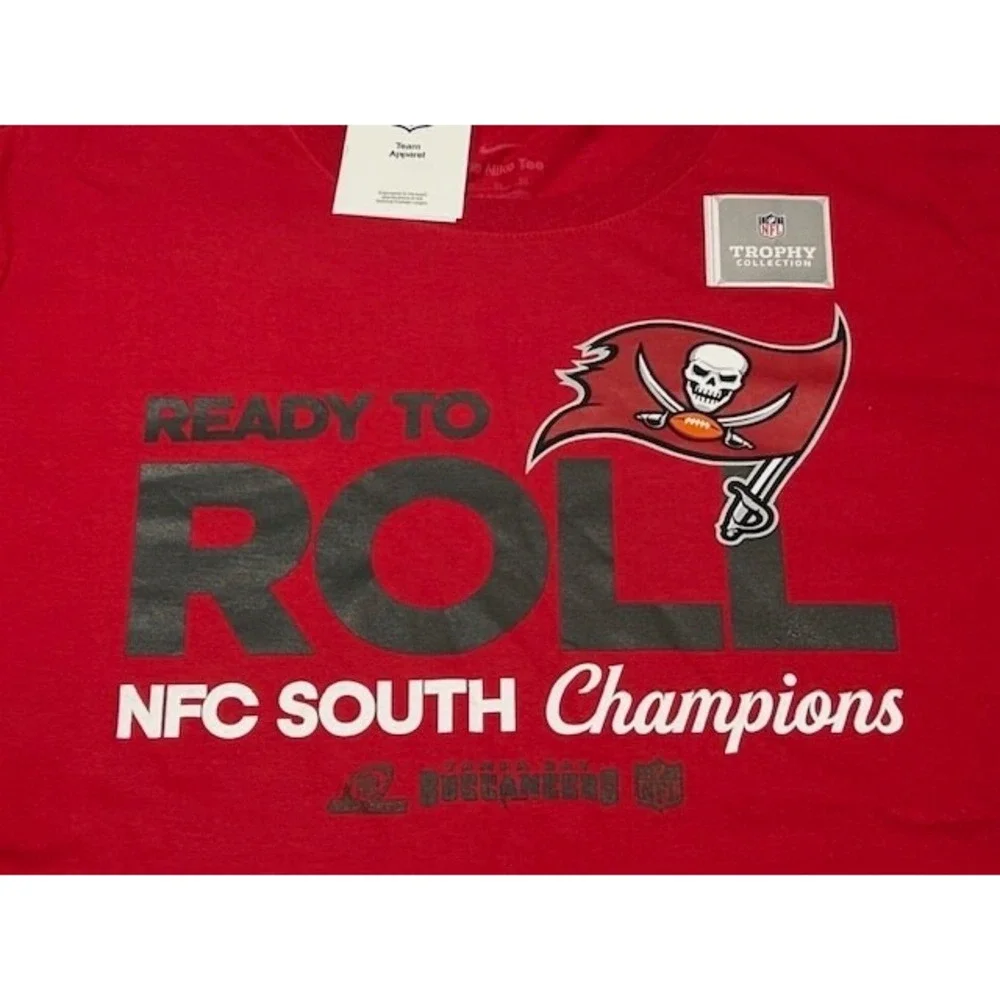 Nike NFL Tampa Bay Buccaneers 2024 NFC South Champions Red T-Shirt‎ - Size XL
